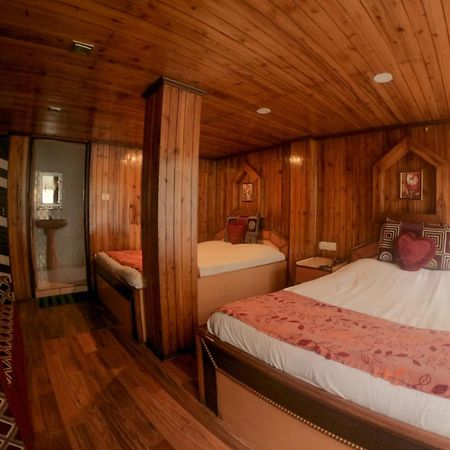 Grg Broadway Mall Road Darjeeling By Royal Collection Hotel Eksteriør billede