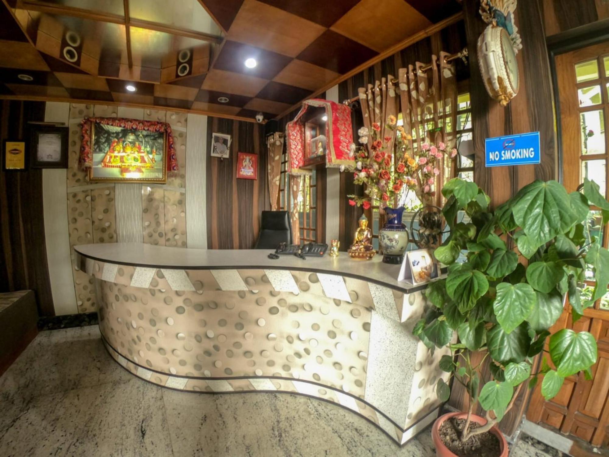 Grg Broadway Mall Road Darjeeling By Royal Collection Hotel Eksteriør billede