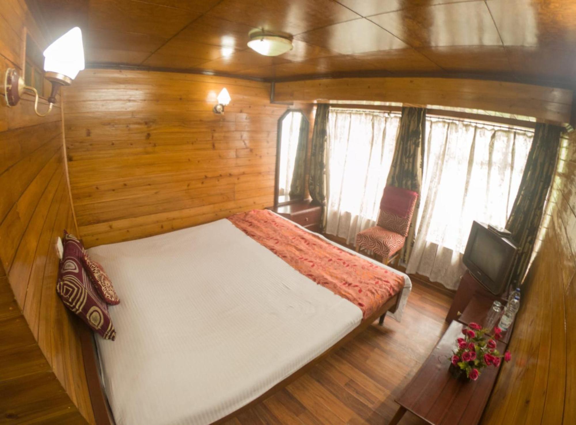 Grg Broadway Mall Road Darjeeling By Royal Collection Hotel Eksteriør billede