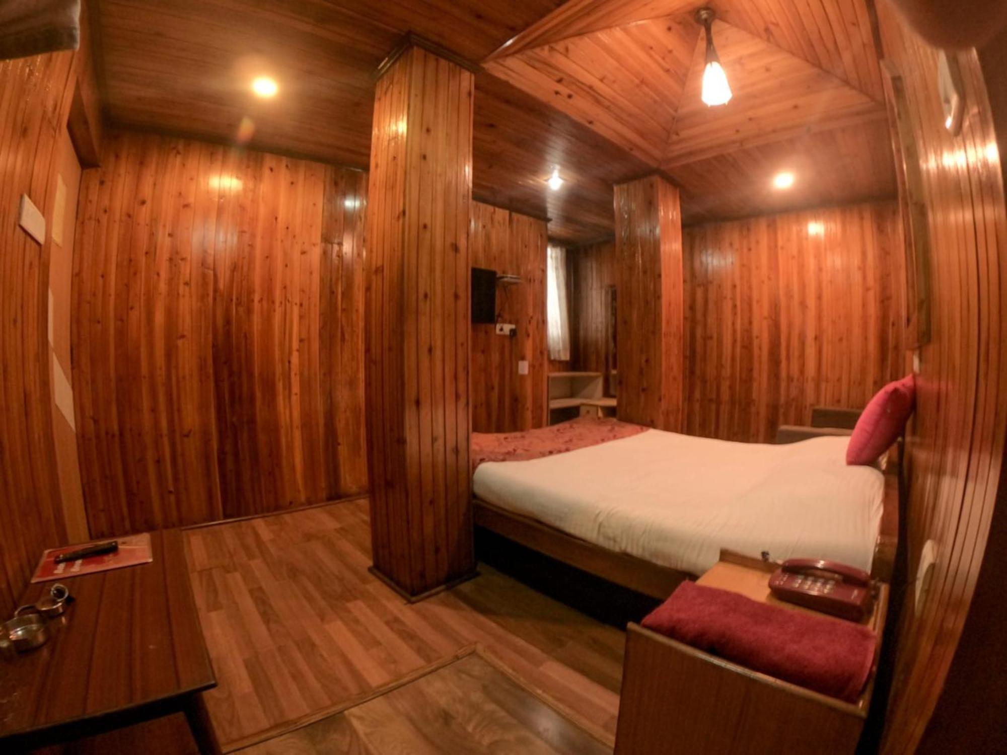 Grg Broadway Mall Road Darjeeling By Royal Collection Hotel Eksteriør billede