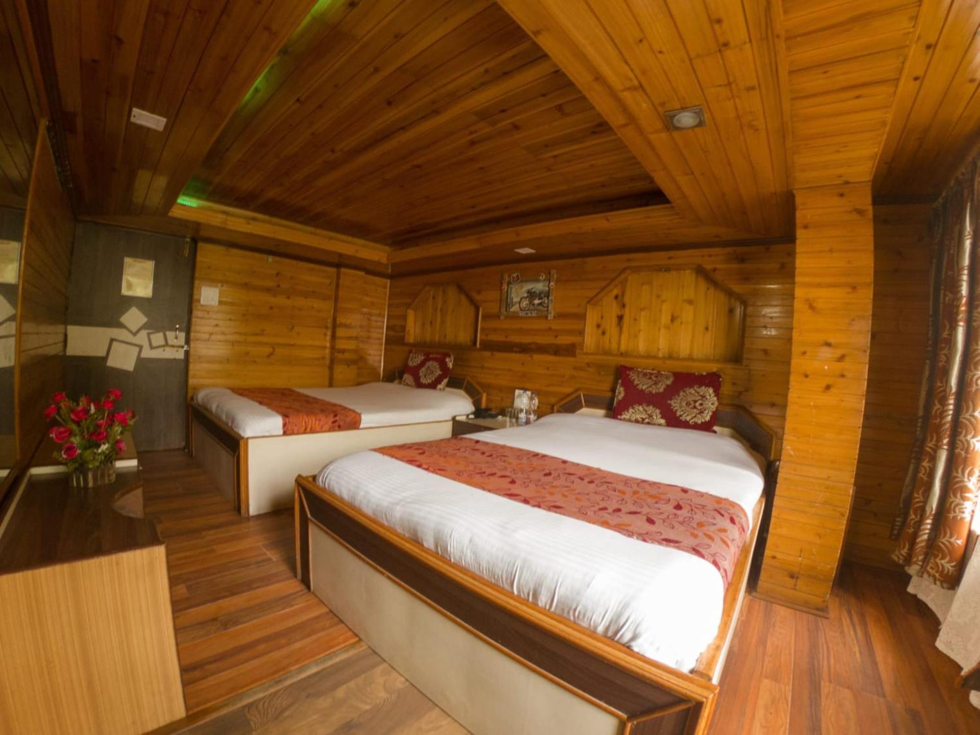 Grg Broadway Mall Road Darjeeling By Royal Collection Hotel Eksteriør billede